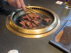 -铭牛烧肉·和牛海鲜自助(高新月牙湖店)