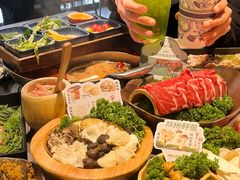 -楠小云·云南鲜菌·鲜牛自助火锅(九眼桥店)