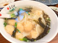 鱼籽虾肉小馄饨-鑫震源·苏式大虾生煎(山塘街店)
