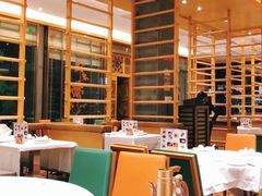 大堂-稻香酒家·34年老字号·港式粤菜(汉街店)