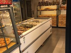 面包甜点陈列柜-吉美诺烘焙(公园北路店)