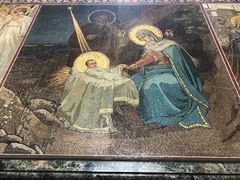 -滴血救世主教堂