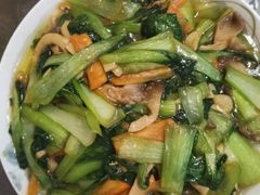 -爱的果实月嫂育婴师(世纪东方店)
