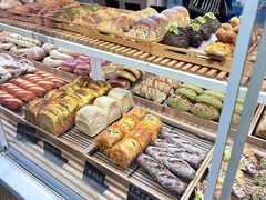 -焙丽拾光(麦凯乐直营店)