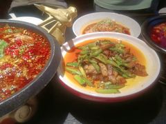 -万重锦·人文川菜馆(骡马市店)