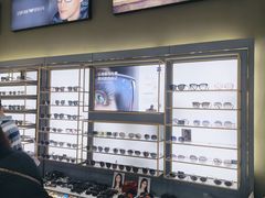 -三叶眼镜城(八佰伴店)