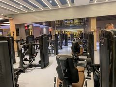 -莱茵体育生活馆