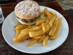 -12 Rocks Beach Bar Cafe