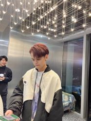 -Tloml salon