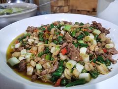 味老大双椒鸡-味老大土碗菜(中山三路店)