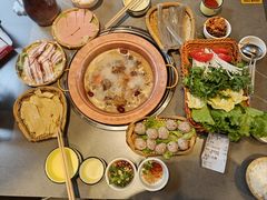 -阿婆情腊排骨火锅·野生菌季(古城旗舰店)