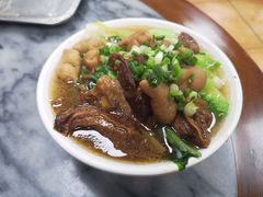 牛腩猪肠河粉-珍珍小食店(西华路店)