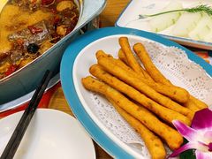 茴香小油条-青瓷火锅料理(西单大悦城店)