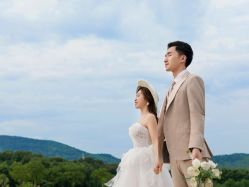 -雪中彩影婚纱摄影·微光艺术中心