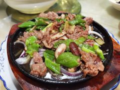 儿童版铁板牛肉-洪霞餐馆