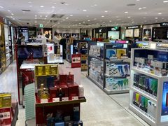 -关西国际机场直营免税店