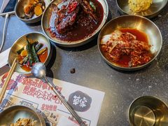 -草家酱蟹炭火烤肉店(珲春南路二店)