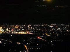 -鬼笑石后山停车场