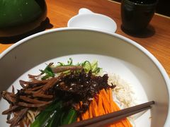 鸡丝凉米线-云海肴·汽锅鸡·云南菜(高德置地店)