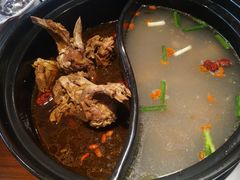 -亿诣蝎府炸酱面羊蝎子火锅(酷车小镇店)