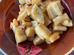 -泉畔人家·老济南经典鲁菜(大明湖店)