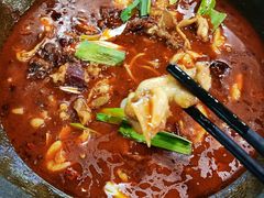 石锅牛蛙-虎虎龙虾大排档(双井店)