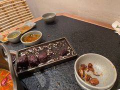 -三出山火锅(南京万象天地店)