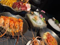 -雍容荟帝王蟹活龙虾展台自助(IFS黑金店)
