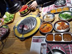 -青瓦炭韩潮烤肉(花园道店)