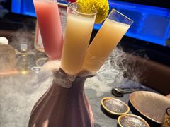 -蟹犇前•帝王蟹雪蟹(陆家嘴店)