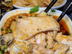 -老船舫·现做活鲜鱼馆(东郊记忆店)