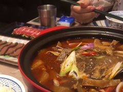 -腩得欢喜·牛腩煲火锅(万庭大厦店)