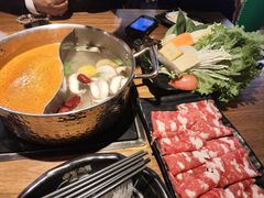 -呷哺呷哺(万达新世界店)