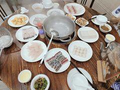 -正能量脆肉鲩火锅