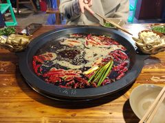 -黄潇洒老火锅(九眼桥宏济巷店)