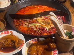 -萍姐火锅·公路夜市(武汉首店)