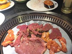 烤肉-钱小奴海鲜自助黑金店(杭州滨江龙湖店)
