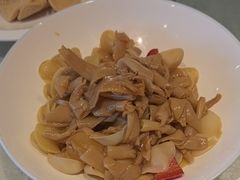 -赶海部落海鲜城(海阳路店)