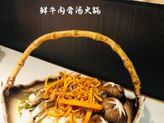 野生菌大拼盘-牛人日志·鲜牛肉骨汤火锅(万科里瑧店)