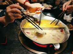 -湊湊火锅·茶憩(打浦桥日月光店)