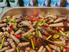 -涨巢·潮玩水疗局