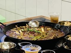 -鸿顺老铁锅美蛙鱼府(解放碑店)