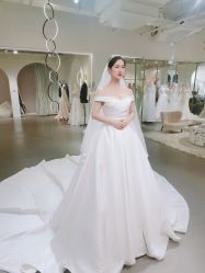 -艾米丽婚纱礼服