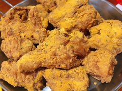 -BHC炸鸡(明洞总店)
