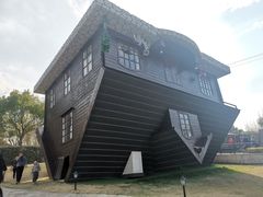 -金山农民画村-枫泾波兰倒置屋