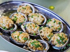 -三亚火车头万人海鲜广场