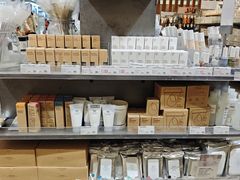 -MUJI无印良品(滨江宝龙城店)