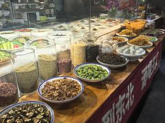 -鱼窝棚柴火铁锅炖(富山屯店)