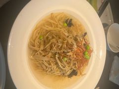 -吴越荣记苏州菜·松鼠桂鱼100%活鱼现做(斜塘老街店)