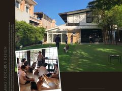 -Dog in Town Ekkamai